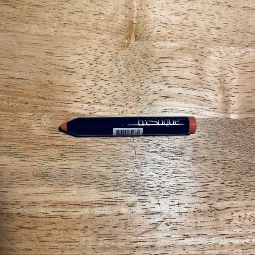 🎀2/16🎀 0.70 G Trestique Paris Pink Lip Glaze Mini